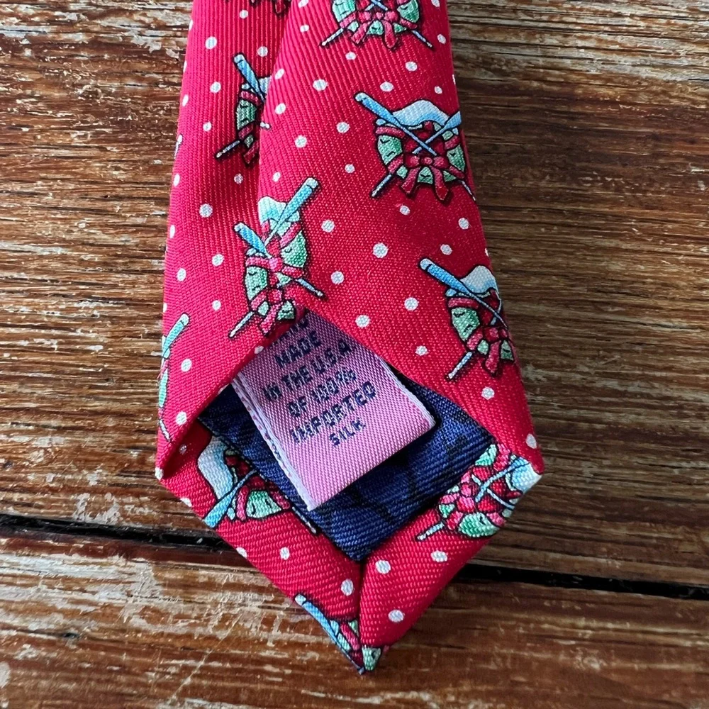 Vineyard Vines 100% Silk Red Holiday Wreath Oars Snow Men’s Neck Tie L60” W3.5”